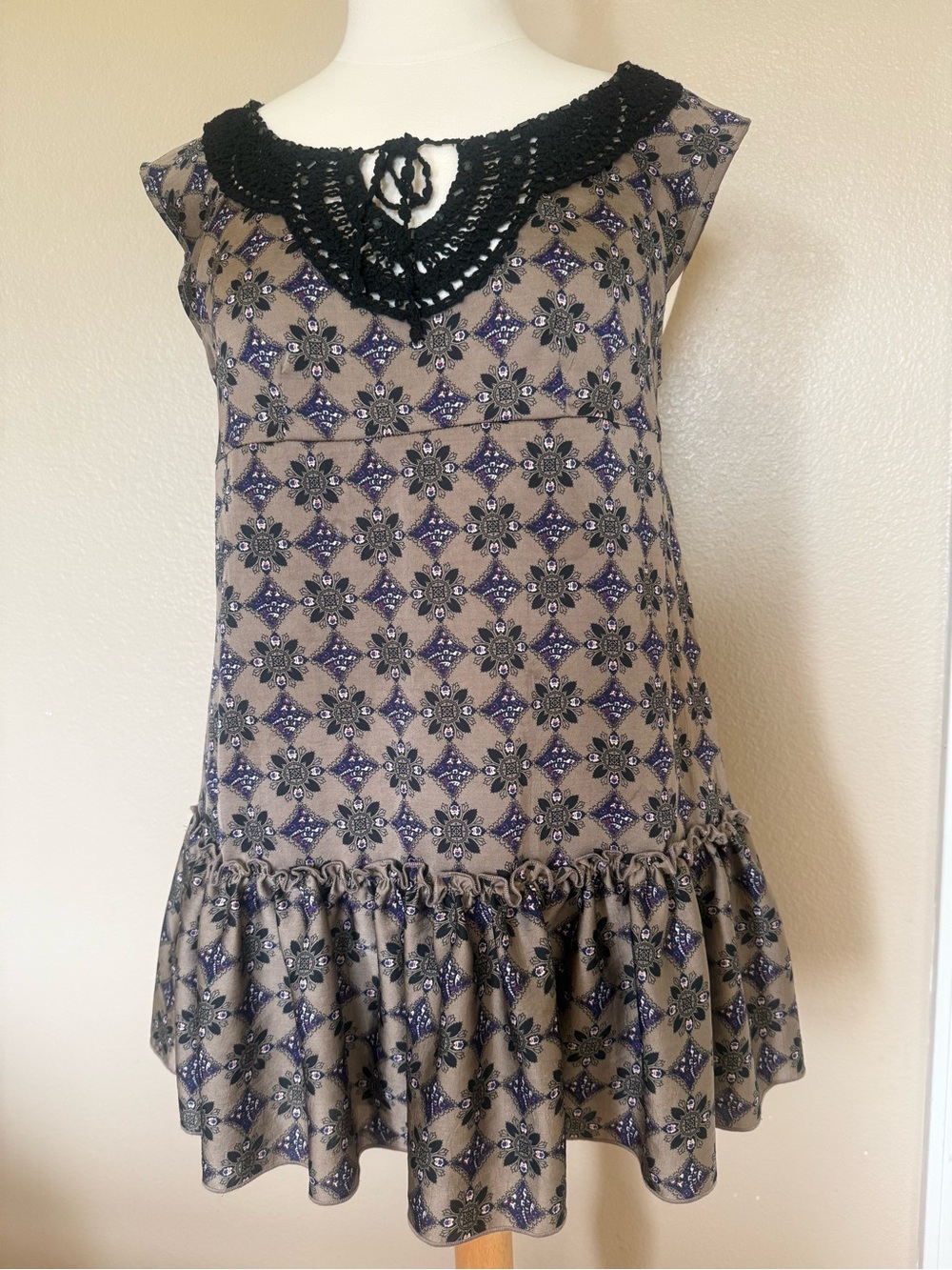Free People Taupe Floral top with Black Crochet Collar